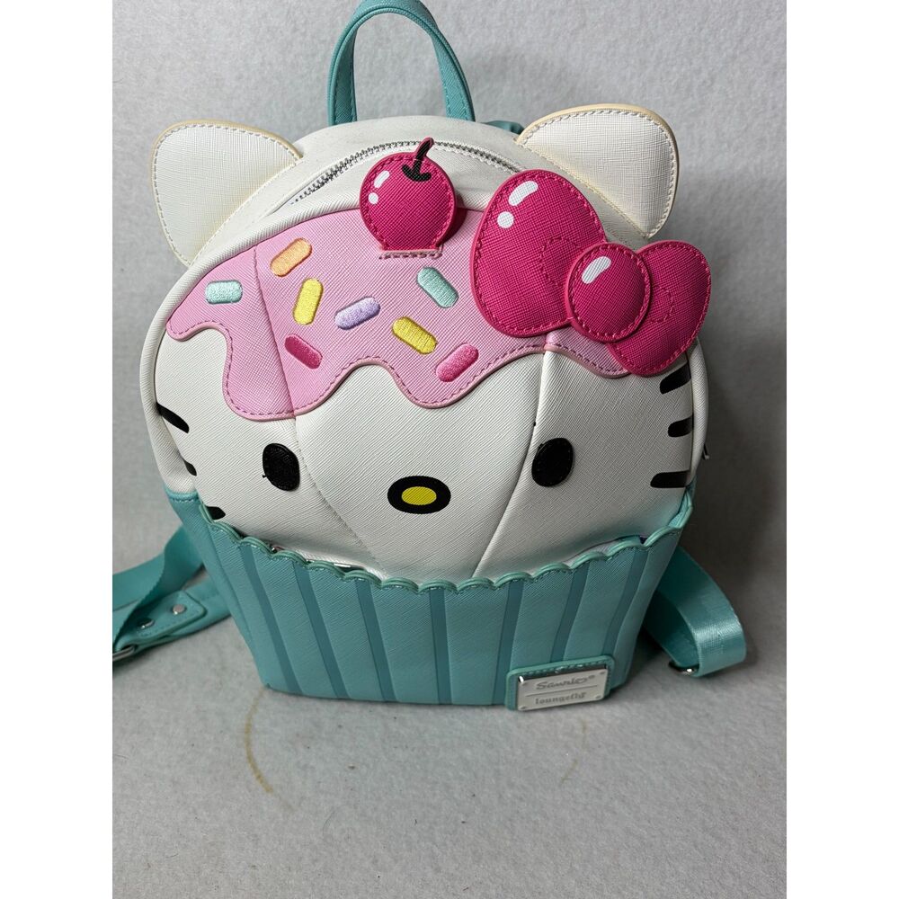 Loungefly Sanrio Hello Kitty cupcake mini backpack pastel colors and wallet - Picture 7 of 11
